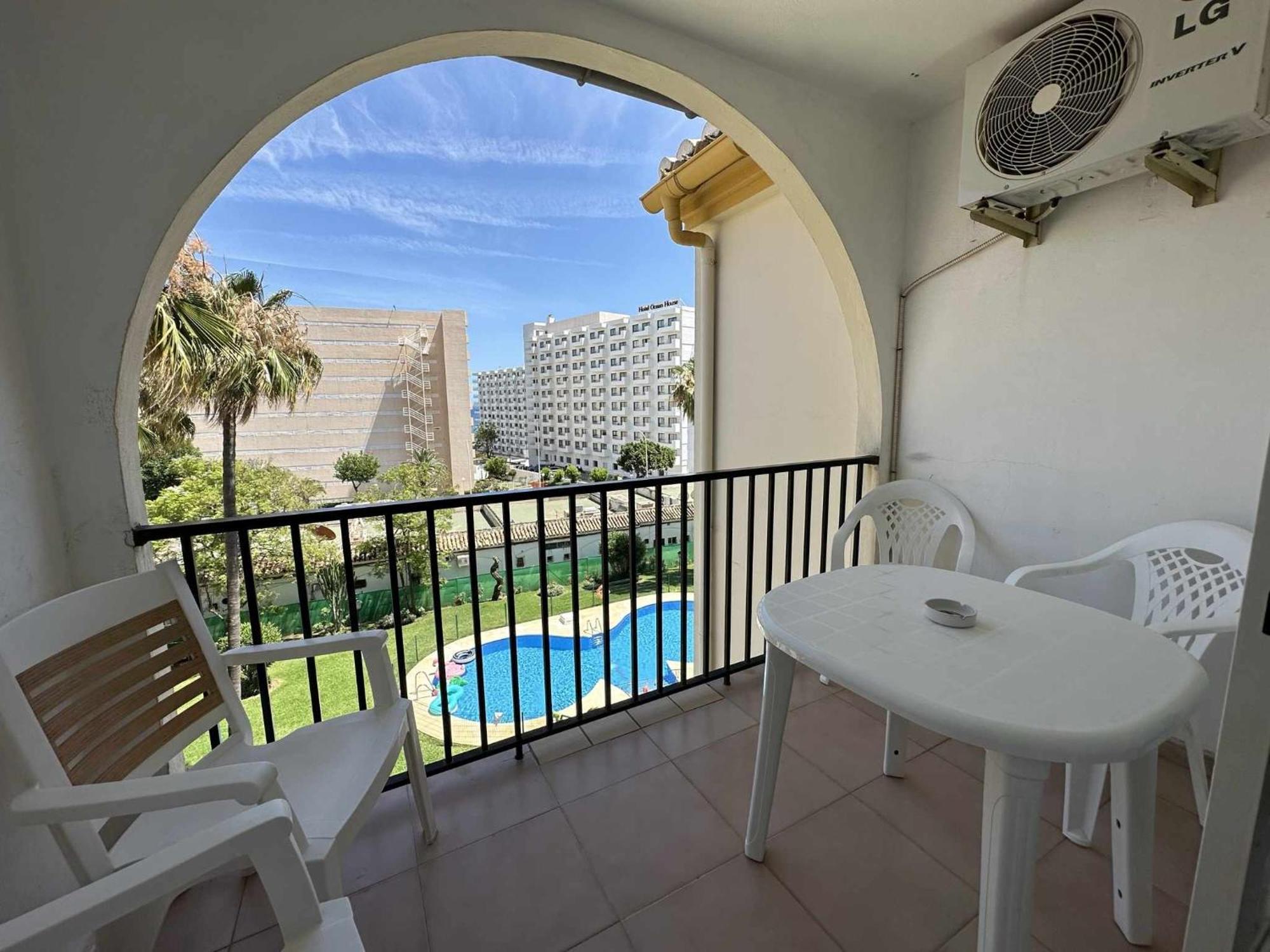 Apartamento La Carihuela A 2 Minutos De La Playa Торемолинос Екстериор снимка