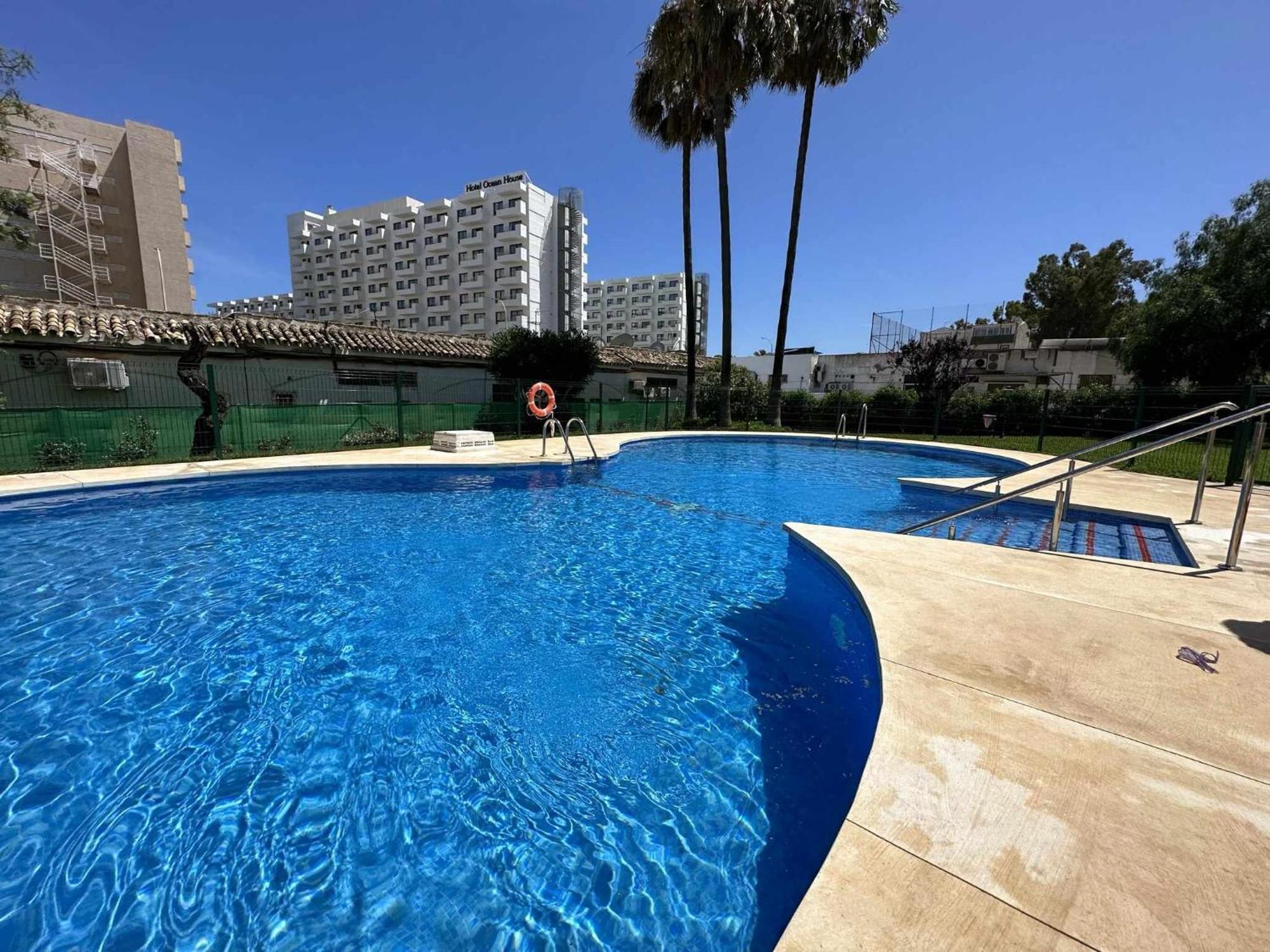 Apartamento La Carihuela A 2 Minutos De La Playa Торемолинос Екстериор снимка